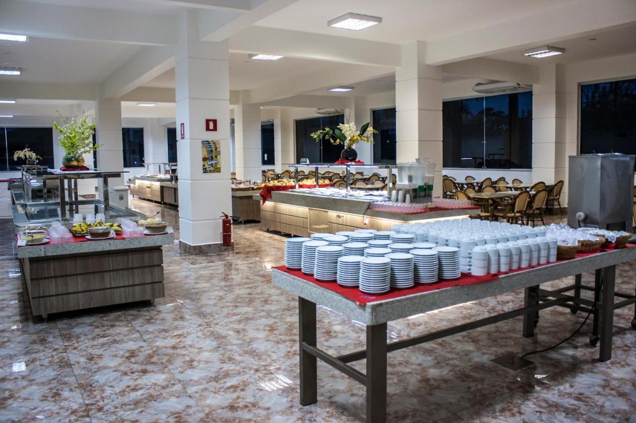 Lacqua Diroma Hotel Com Parque Aquatico 24 Horas Caldas Novas Εξωτερικό φωτογραφία