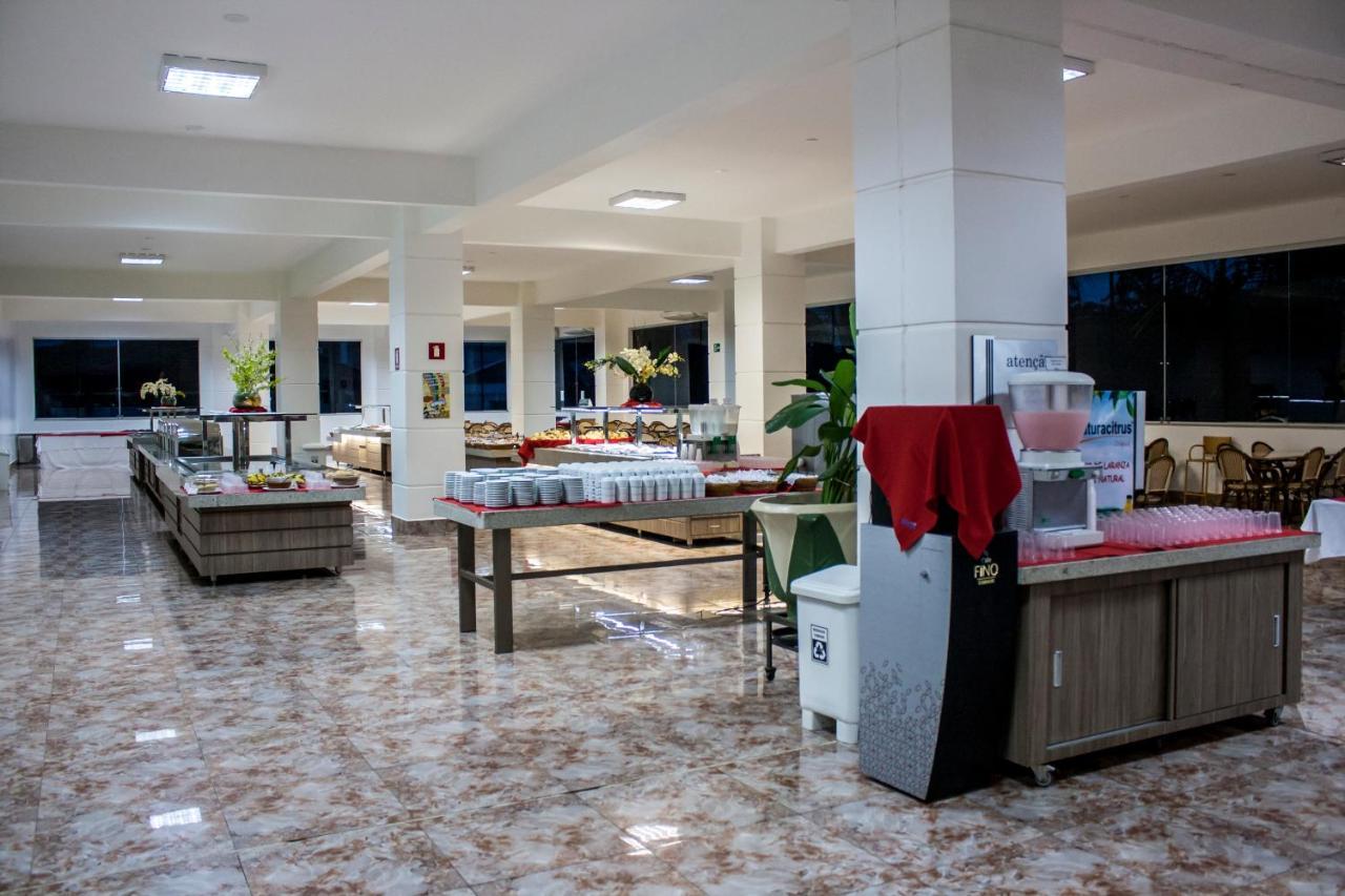Lacqua Diroma Hotel Com Parque Aquatico 24 Horas Caldas Novas Εξωτερικό φωτογραφία
