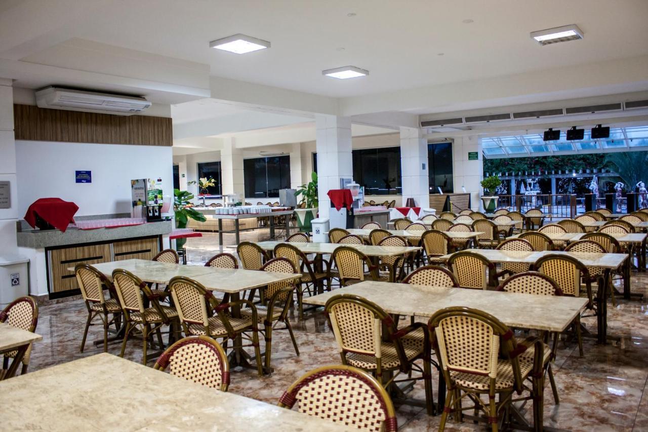 Lacqua Diroma Hotel Com Parque Aquatico 24 Horas Caldas Novas Εξωτερικό φωτογραφία